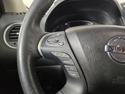 2016 Nissan Pathfinder SL