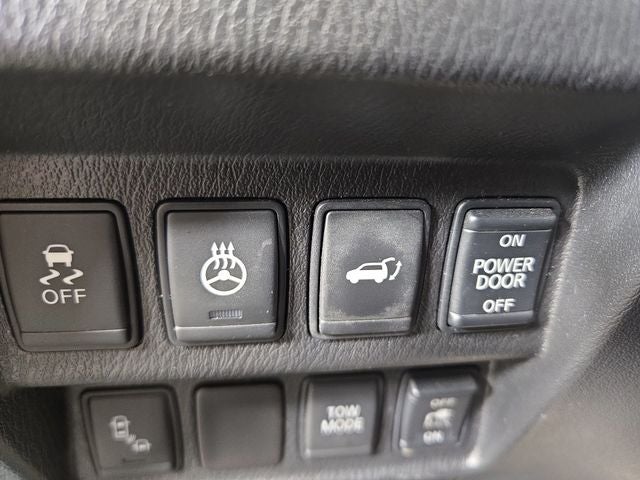 2016 Nissan Pathfinder SL