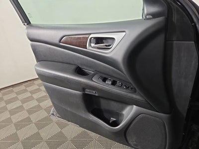 2016 Nissan Pathfinder SL