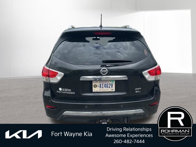 2016 Nissan Pathfinder SL
