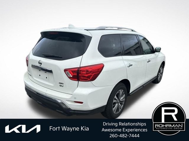 2019 Nissan Pathfinder SV