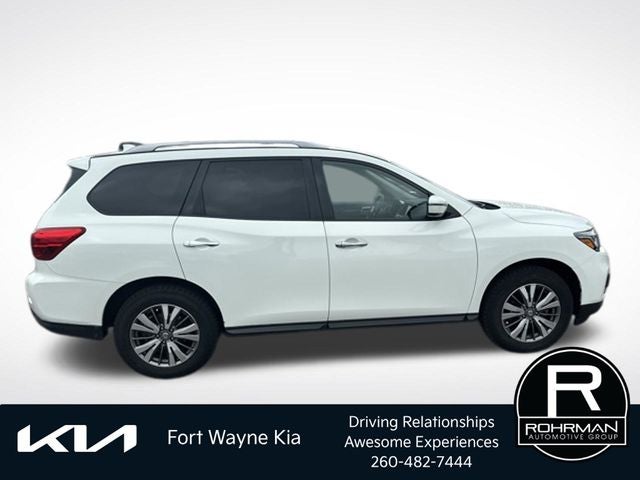 2019 Nissan Pathfinder SV