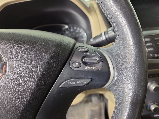 2018 Nissan Pathfinder SL