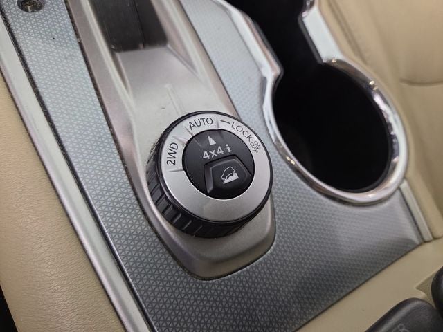 2018 Nissan Pathfinder SL