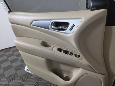 2018 Nissan Pathfinder SL