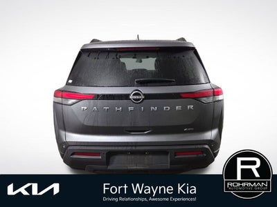 2025 Nissan Pathfinder SV