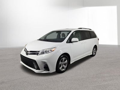 2018 Toyota Sienna LE 8 Passenger