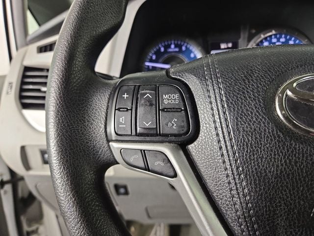 2018 Toyota Sienna LE 8 Passenger