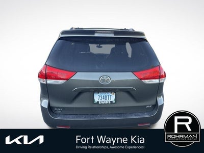 2012 Toyota Sienna XLE 8 Passenger