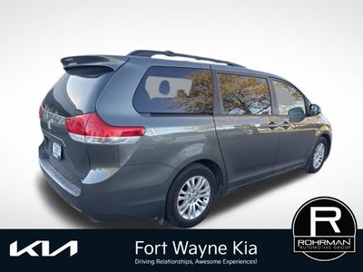 2012 Toyota Sienna XLE 8 Passenger