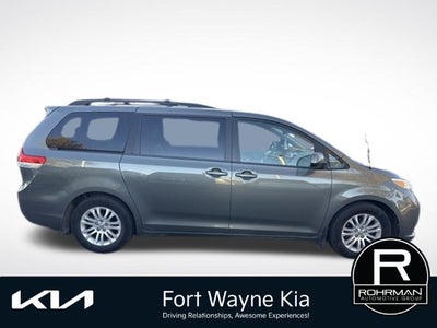 2012 Toyota Sienna XLE 8 Passenger