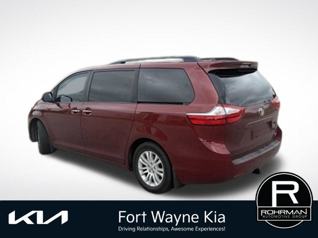 2016 Toyota Sienna XLE Premium 8 Passenger