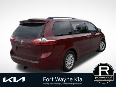 2016 Toyota Sienna XLE Premium 8 Passenger