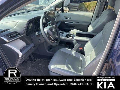 2023 Toyota Sienna Limited 7 Passenger