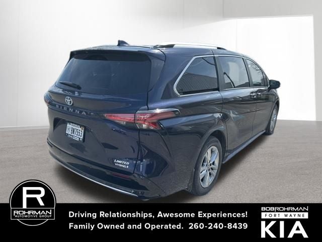 2023 Toyota Sienna Limited 7 Passenger