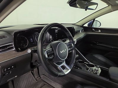 2022 Kia K5 EX
