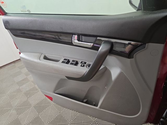 2011 Kia Sorento LX