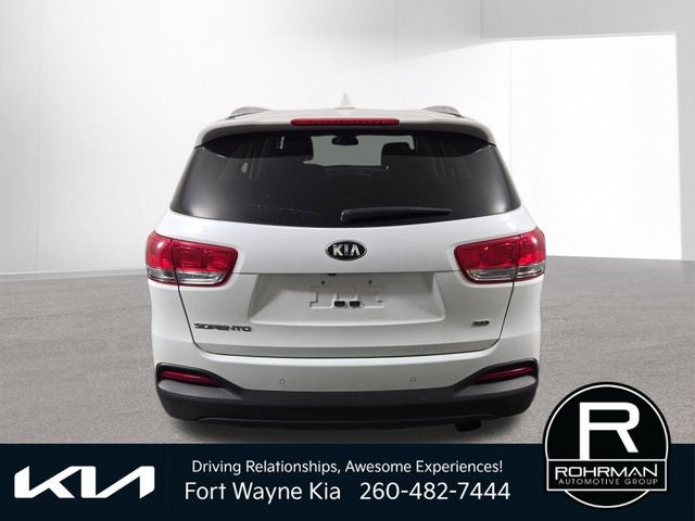 2017 Kia Sorento LX