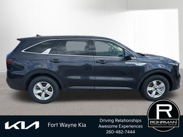 2025 Kia Sorento LX