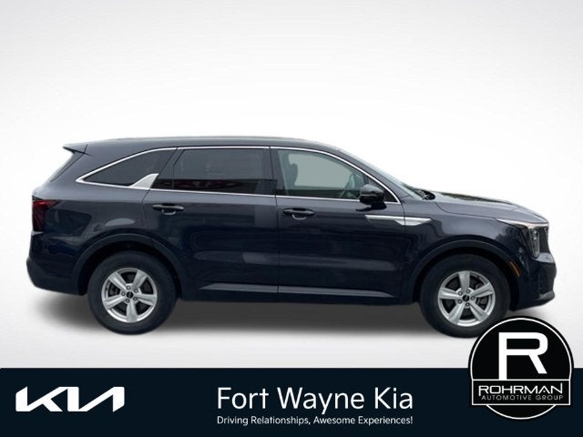 2025 Kia Sorento LX