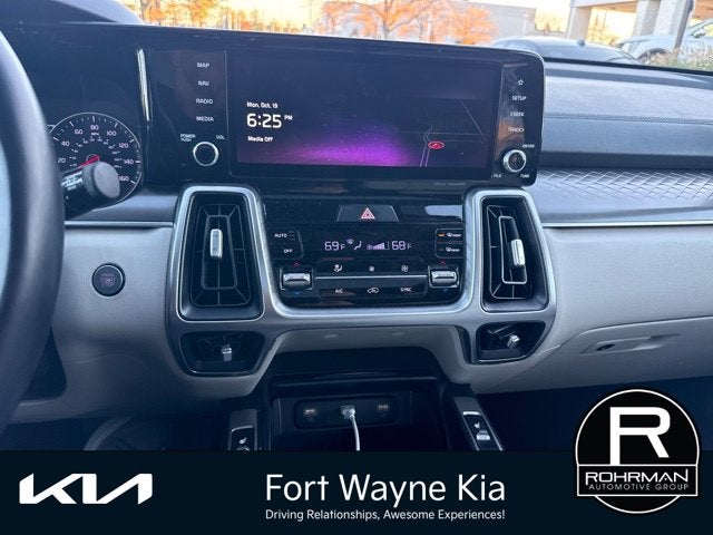 2022 Kia Sorento S