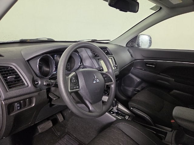 2025 Mitsubishi Outlander Sport S