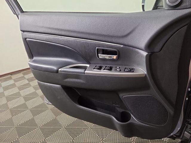 2024 Mitsubishi Outlander Sport S