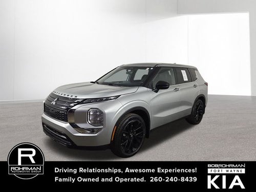 2022 Mitsubishi Outlander SE