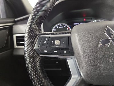 2022 Mitsubishi Outlander SE