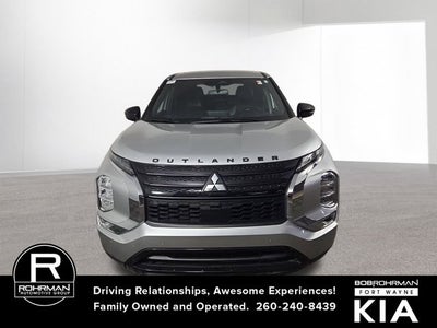 2022 Mitsubishi Outlander SE