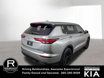 2022 Mitsubishi Outlander SE