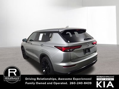 2022 Mitsubishi Outlander SE