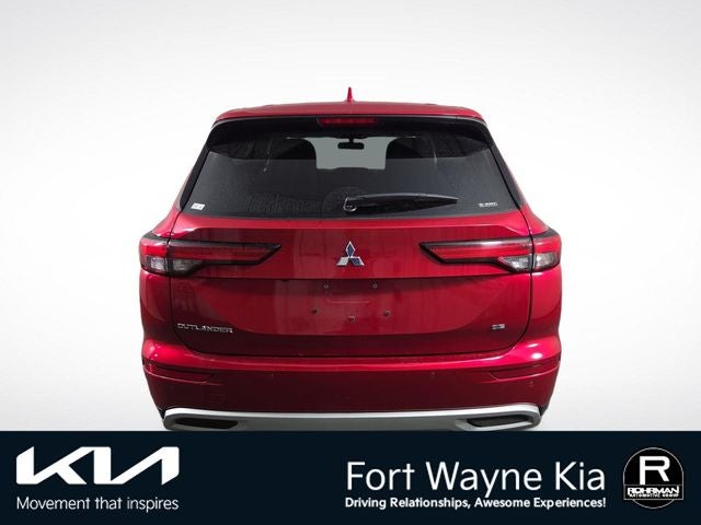 2024 Mitsubishi Outlander SE