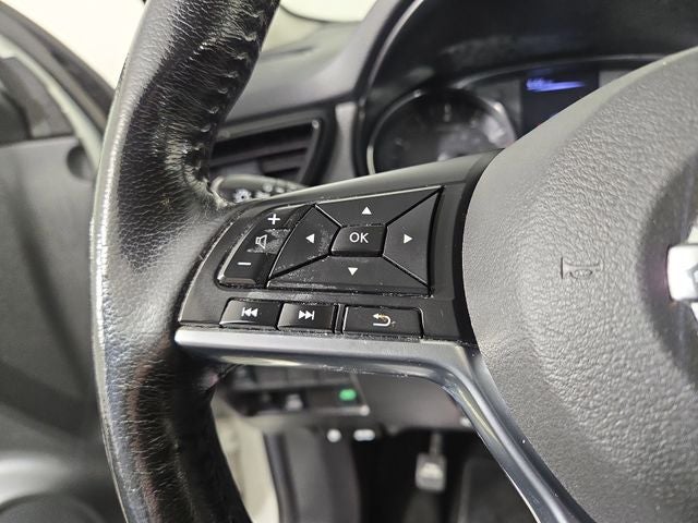 2017 Nissan Rogue Sport SV