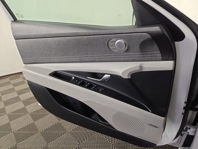 2021 Hyundai Elantra Hybrid Limited