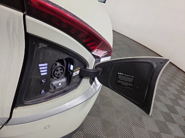 2024 Kia EV6 Light