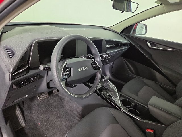 2025 Kia Niro LX