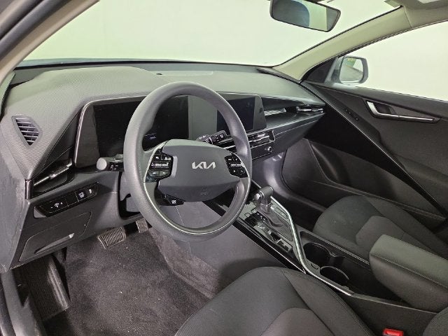 2025 Kia Niro LX