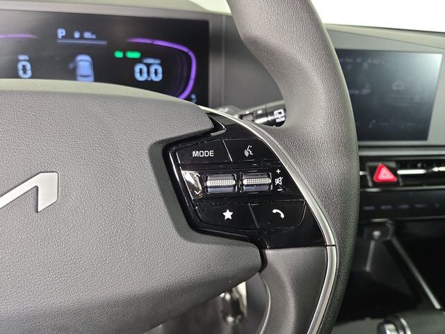 2024 Kia Niro LX