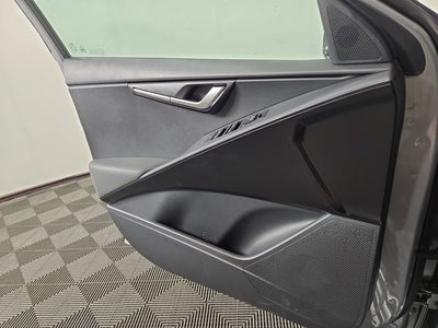 2024 Kia Niro LX