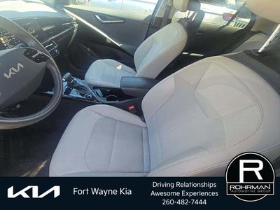2023 Kia Niro EX