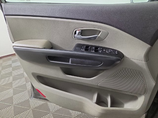 2017 Kia Sedona LX