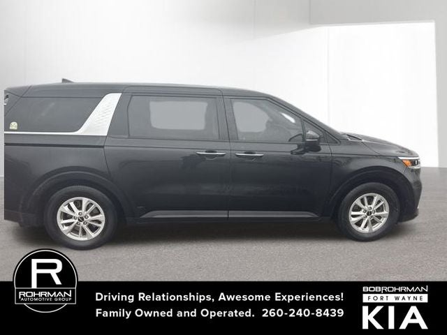 2022 Kia Carnival LXS