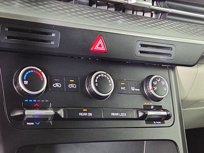 2024 Kia Carnival LX