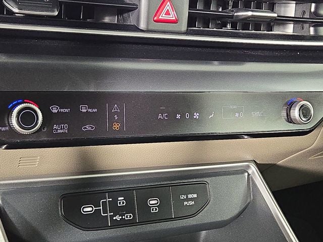2025 Kia Carnival LXS