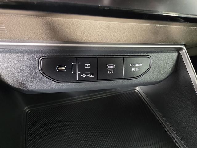 2025 Kia Carnival LXS