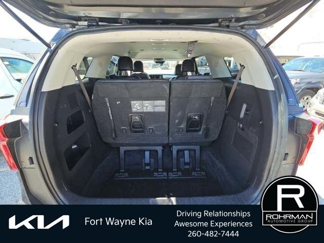 2025 Kia Carnival LXS