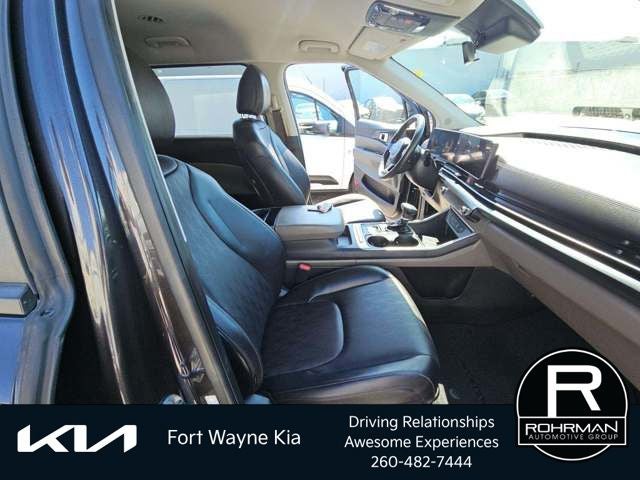 2025 Kia Carnival LXS