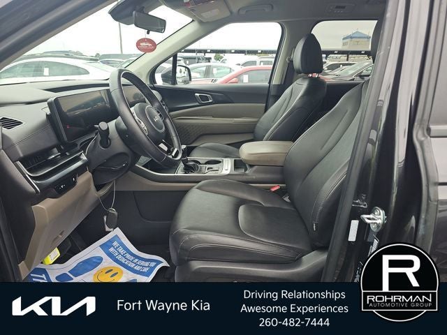 2025 Kia Carnival LXS