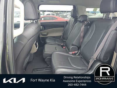 2025 Kia Carnival LXS